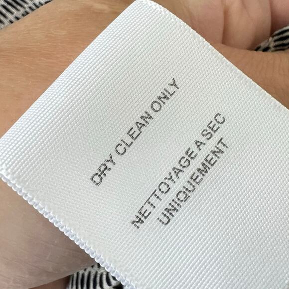 Joie 100% Silk Top XS Black White Cap Sleeve Keyhole Office Work Casual Pocket - Picture 9 of 10